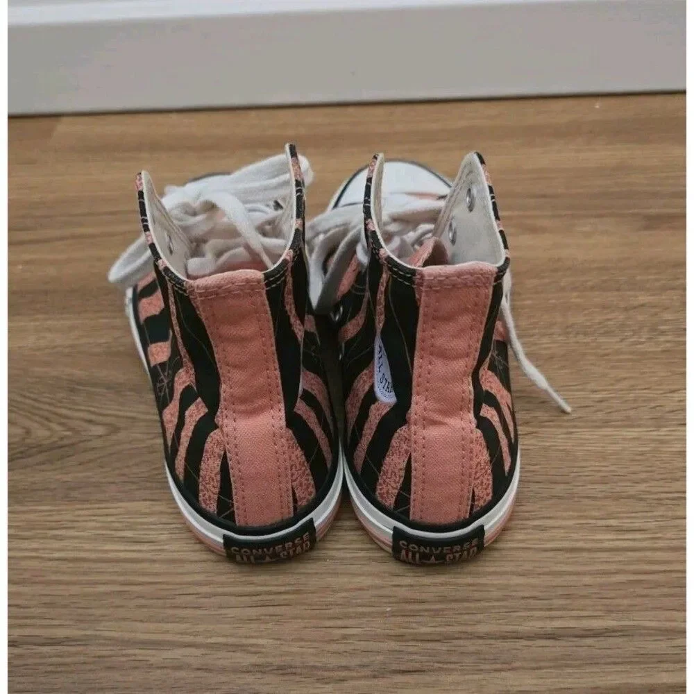 Converse Dr Woo Shoe Sz 2 Kids Chuck Taylor All Star Black Orange
